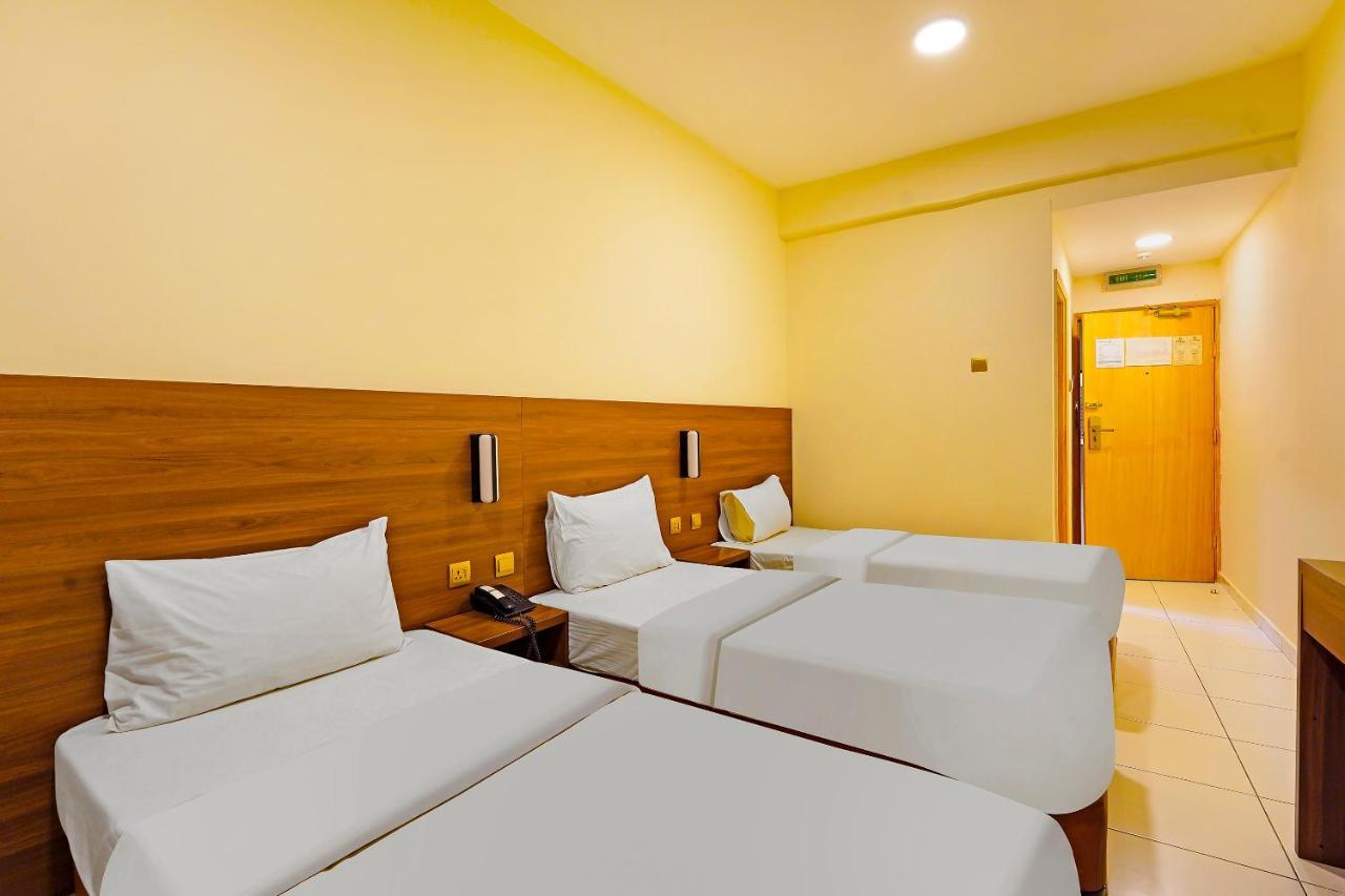 Oyo 925 Emirates Hotel ดูไบ ภายนอก รูปภาพ